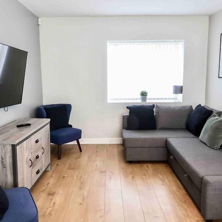 Comfortable And Convenient 3 Bedroom House With Parking Handsworth Luaran gambar