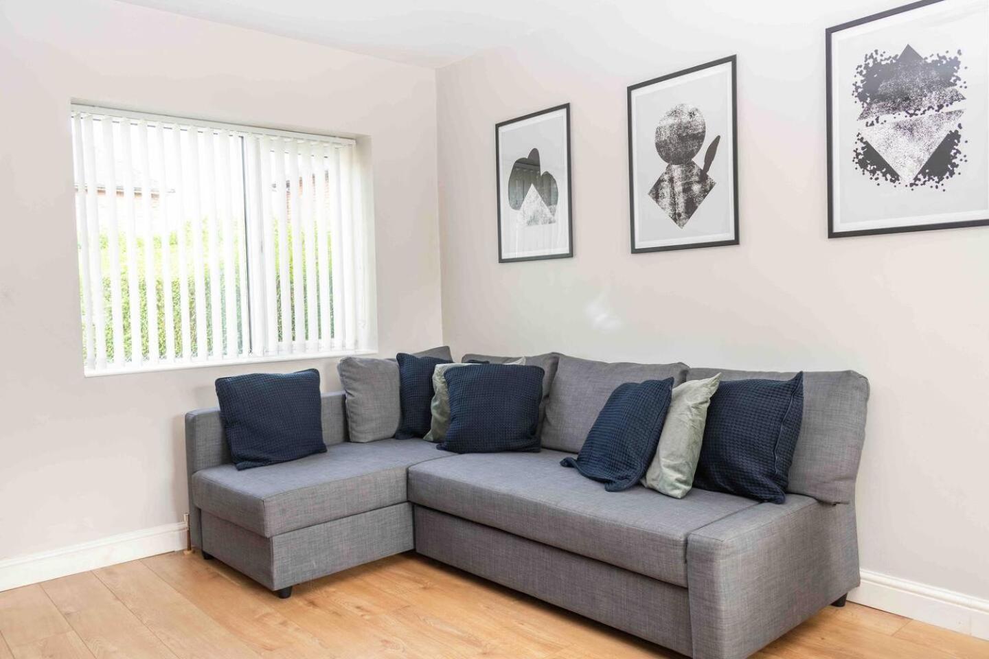 Comfortable And Convenient 3 Bedroom House With Parking Handsworth Luaran gambar